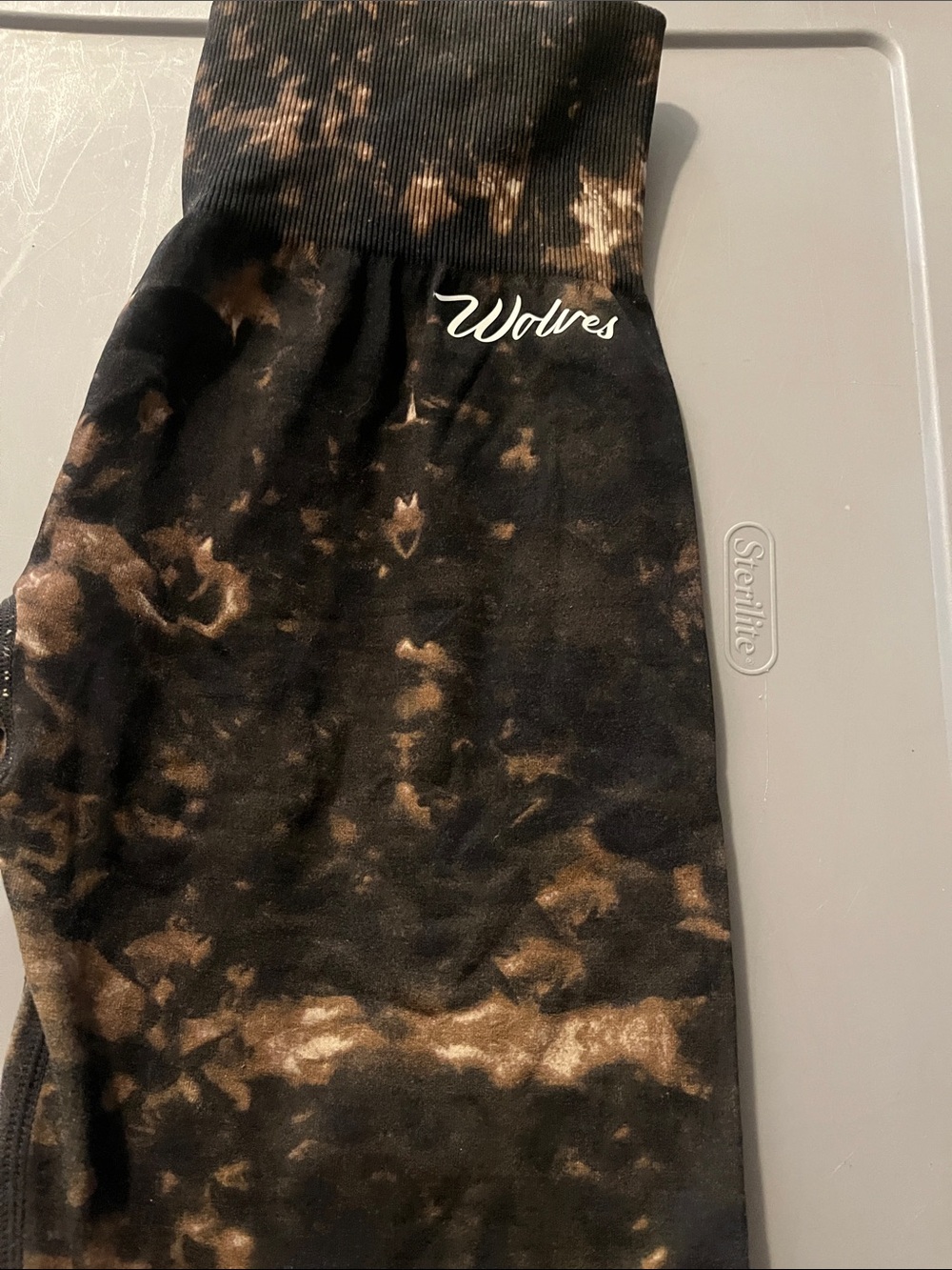 Darc Sport Wolves SHE leopard leggings size medium. - Picture 2 of 4